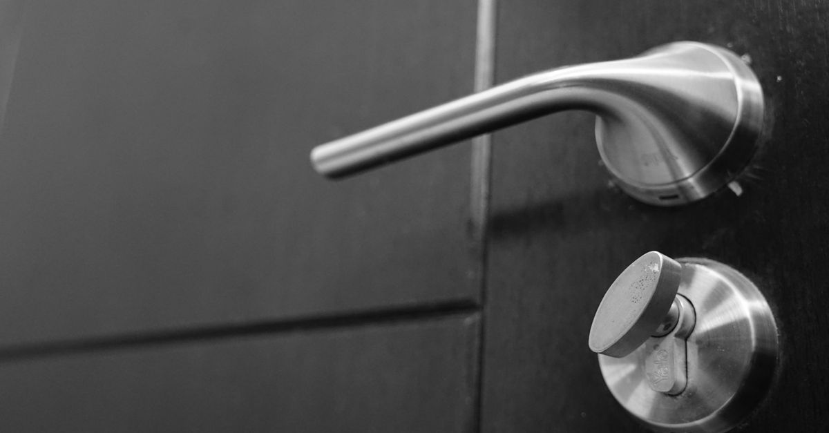 What Really Happens on a Home Lockout Service Call — Lake County Pro Locksmith