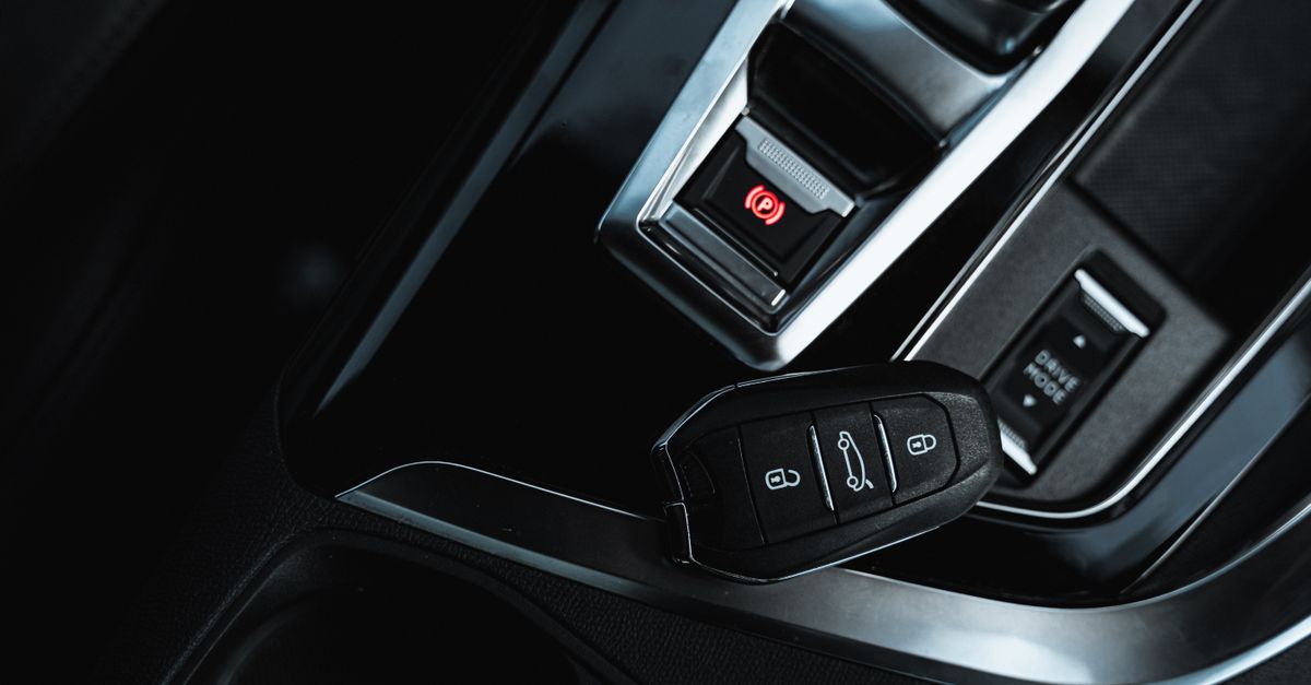 Key Fob Programming, Vehicle Compatibility & Factors That Shape Your Quote — Lake County Pro Locksmith
